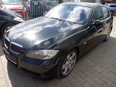 Bild des Angebotes BMW 330 i HU & AU Neu!