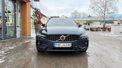 Bild des Angebotes Volvo V60 B4 Ultra Dark/2 Pakete/AHK/Bowers & Wilkins+