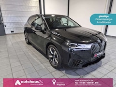 Bild des Angebotes BMW iX xDrive 40 76,6 kWh|AHK|LED|Sitzhzg