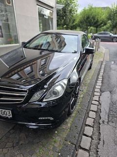 Bild des Angebotes Mercedes-Benz E 350 CDI BlueEfficiency (207.422)
