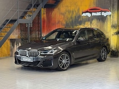 Bild des Angebotes BMW 530 d Touring M Sport~LASER~HEAD-UP~KAMERA~LEDER