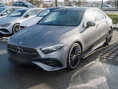 Bild des Angebotes Mercedes-Benz A 250 4M LIMOUSINE AMG LINE PANO PDC MULTIBEAM