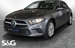 Bild des Angebotes Mercedes-Benz A 250 e CARPLAY+KAMERA+MBUX+PDC+SITZHEIZUNG+17"