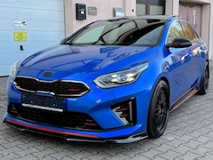 Bild des Angebotes Kia ProCeed / pro_cee'd Kia ProCeed GT PANO AUTO ACC EURO6 EINZELSTÜCK