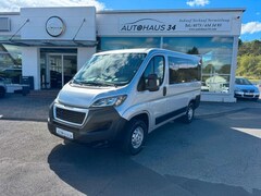 Bild des Angebotes Peugeot Boxer Kombi 330 L1H1 9 Sitzer Klima Hinten