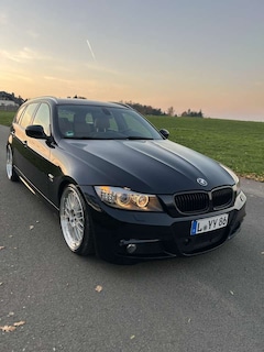 Bild des Angebotes BMW 330 330i xDrive Touring Aut. Edition Sport