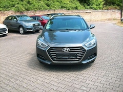 Bild des Angebotes Hyundai i40 1.7 CRDi blue Style DCT, AC, PDC, Navi