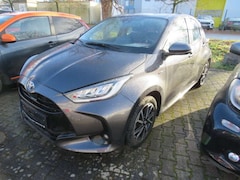 Bild des Angebotes Toyota Yaris Hybrid Club
