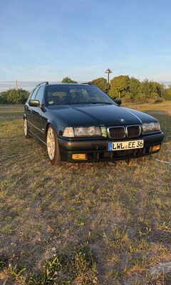 Bild des Angebotes BMW 323 touring Automatik