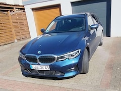 Bild des Angebotes BMW 320 320d Touring Aut.