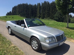 Bild des Angebotes Mercedes-Benz E 220 ClassicData 2+, top Zust., Historie, Scheckheft