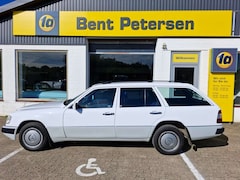 Bild des Angebotes Mercedes-Benz 300 W 124 300 Kombi Reserviert !!!