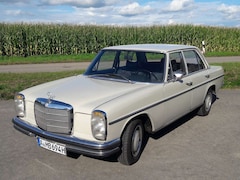 Mercedes-Benz W 114/115 Strich-Acht 250 / 8