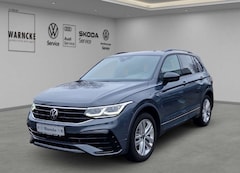 VW Tiguan 2.0 TDI R-Line 4Motion DSG MATRIX ACC DCC AHK PANO