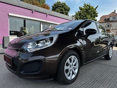 Bild des Angebotes Kia Rio Attract "HU/AU+Service+Garantie"