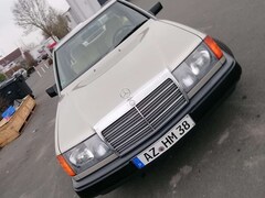 Bild des Angebotes Mercedes-Benz 230