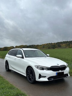 BMW 318 318d Touring Aut. Sport Line