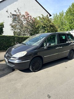 Bild des Angebotes Peugeot 807 HDi 135 Family