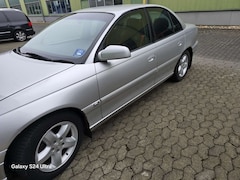 Opel Omega 2.6 V6
