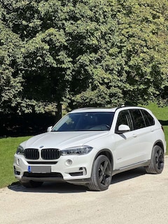 Bild des Angebotes BMW X5 xDrive30d Sport-Aut. Soft-Close-Automatik