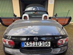 Bild des Angebotes Mazda MX-5 2.0 Expression Roadster Coupe Leder Xenon Bose