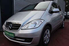 Bild des Angebotes Mercedes-Benz A 180 CLASSIC KLIMA SITZHEIZUNG ALU MULTI 2.Hd