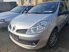 Bild des Angebotes Renault Clio 1.5Ltr Diesel., beim Kauf TÜV neu