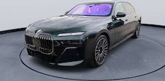 BMW 750 750 e xDrive M Sport - INDIVIDUAL Oxfordgrün