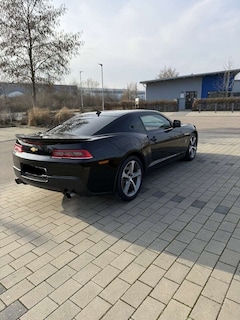 Chevrolet Camaro Coupe 6.2 V8