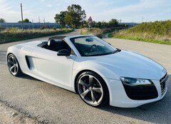 Bild des Angebotes Audi R8 Spyder 5.2 FSI quattro - Carbon - Keramik - B&O