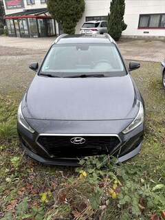 Bild des Angebotes Hyundai i30 Kombi 1.4 T-GDI YES!
