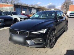 Bild des Angebotes Volvo V60 Cross Country Cross Country B4 (Diesel) Ultimate AWD