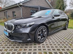 Bild des Angebotes BMW i5 i5 eDrive 40, 360° Cam, Pano, Sitzklima, B&W