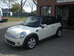 Bild des Angebotes MINI One Cabrio (R57) 1. Hand, Scheckheft, PDC, Sitzheizung