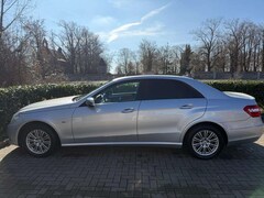 Bild des Angebotes Mercedes-Benz E 350 CDI DPF 4Matic BlueEFFICIENCY 7G-TRONIC Avantgarde