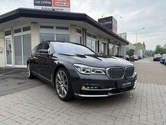 Bild des Angebotes BMW 750 Baureihe 7 Lim 750 d xDrive Carbon,Key, AHK schw