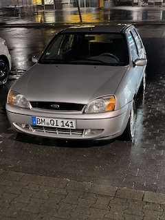 Ford Fiesta Ghia