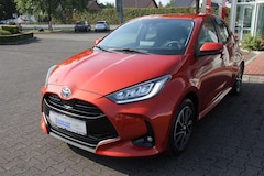 Bild des Angebotes Toyota Yaris Hybrid 1.5 Team D Comfort-Paket LED ACC Sitzheizun