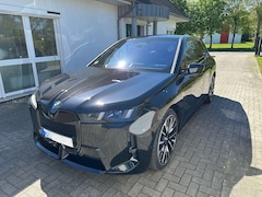 Bild des Angebotes BMW iX 60xDrive|M-Sport Pro|Luftfed.|Allradlenkung|AHK