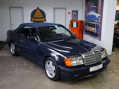 Bild des Angebotes Mercedes-Benz CE 300 A124 300-24V mit AMG Paket ab Werk Projekt