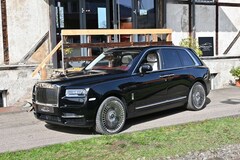 Bild des Angebotes Rolls-Royce Cullinan /24"/Massage/HUD/360°/Panora/Garantie