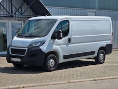 Bild des Angebotes Peugeot Boxer 333 L2H1 Premium BlueHDi/KLIMA/AHK
