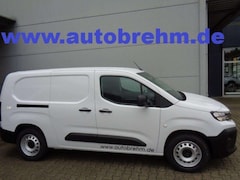Bild des Angebotes Peugeot Partner L2H1/XL Allwetterreifen, Laderaumverkleidung