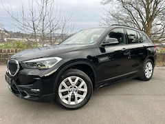 Bild des Angebotes BMW X1 xDrive18d Sport Line Navi/R-Kam/LED/AHK/1.Hand