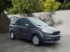 Bild des Angebotes Ford Tourneo Courier Titanium/1.Hand/Service NEU