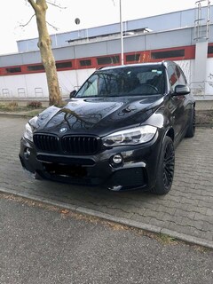 Bild des Angebotes BMW X5 xDrive30d M-Packet Panorama AHK 22“