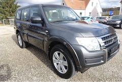 Bild des Angebotes Mitsubishi Pajero 3.2 DI-D PDC AHK 7-Sitzer Sitzheizung 1. Hd.