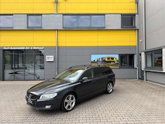 Volvo V70 Kombi Linje Svart AUTOMATIK/LEDER/NAVI/LED*