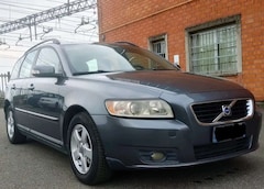 Bild des Angebotes Volvo V50 DPF D2 Kinetic