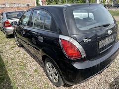 Bild des Angebotes Kia Rio 1.4 Attract